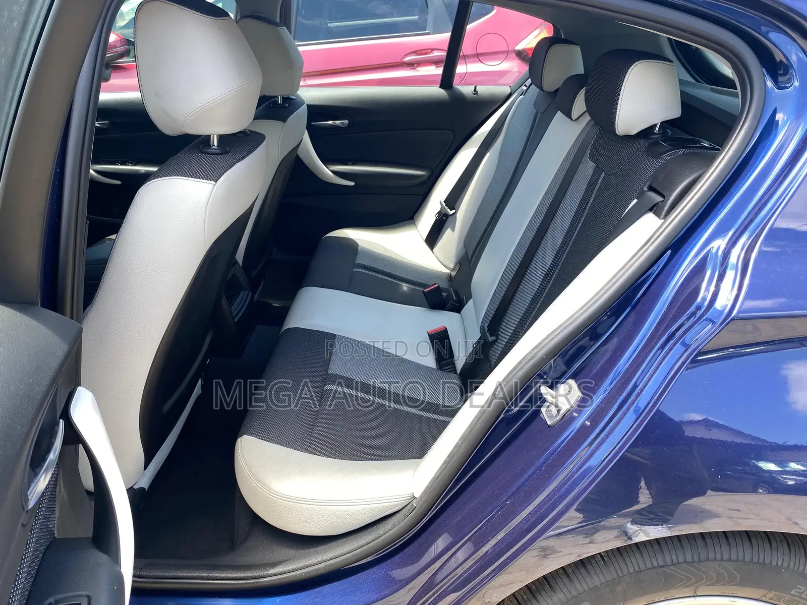 BMW 118i 2018 Blue