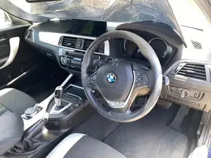BMW 118i 2018 Blue