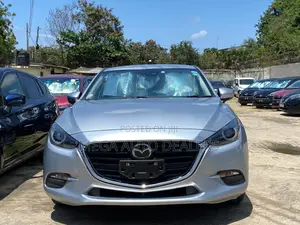 Mazda Axela 2018 Silver