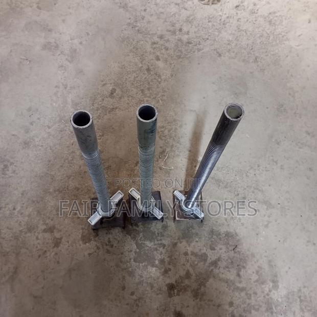 U Jacks Scaffolding Stands - main view