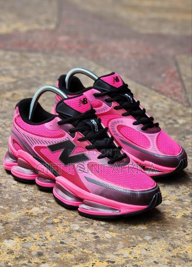 New Balance 2000 For Ladies - thumbnail 2