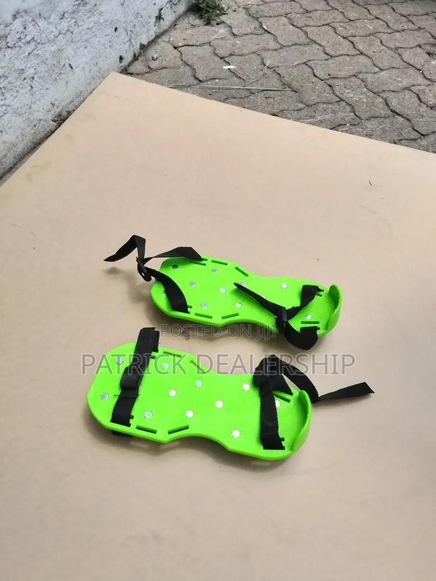 Application Spike Shoes/Expoxy Spikes Shoe - main view