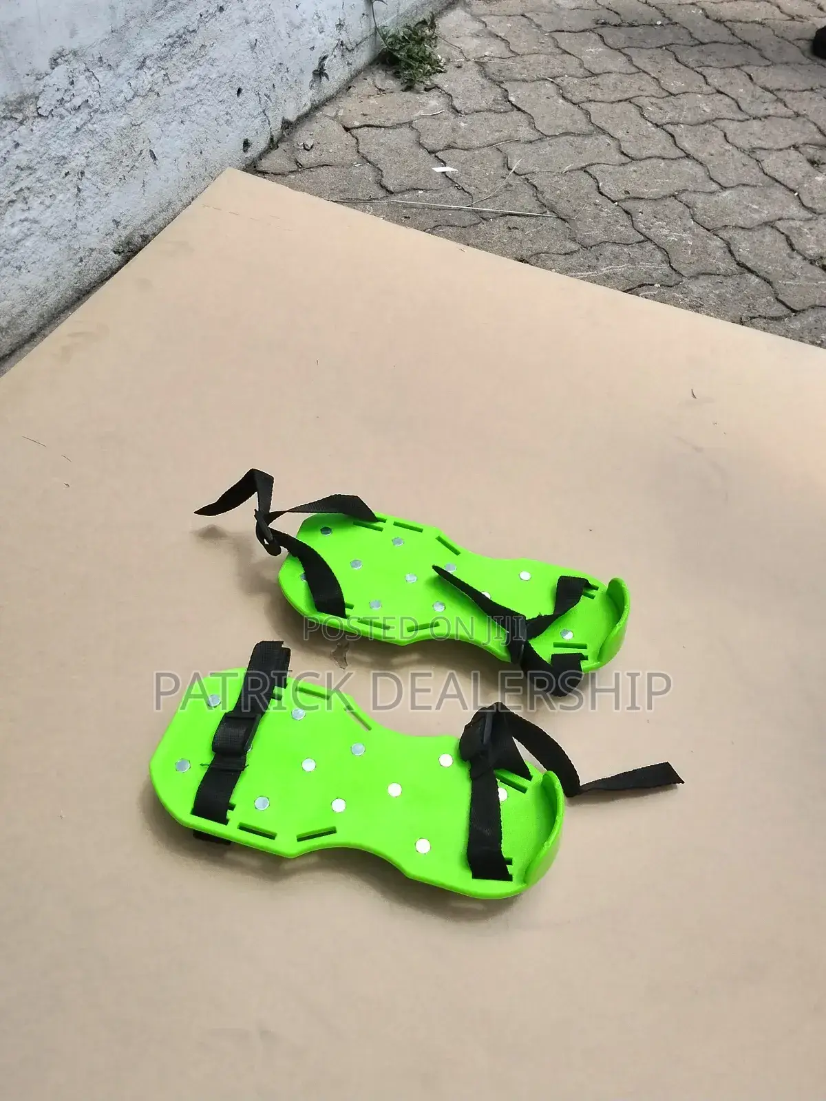 Application Spike Shoes/Expoxy Spikes Shoe