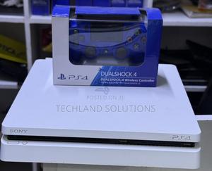 Excellent Condition White Sony Playstation 4 Slim