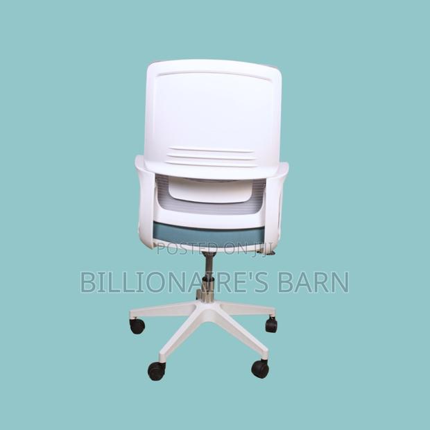 Orthopedic White Ergonomic Mesh Office Chair — Boosts Posture Focus - thumbnail 3