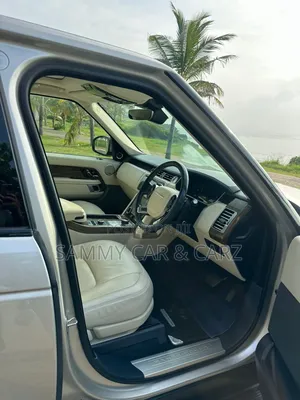 Land Rover Range Rover Vogue 2018 Gold