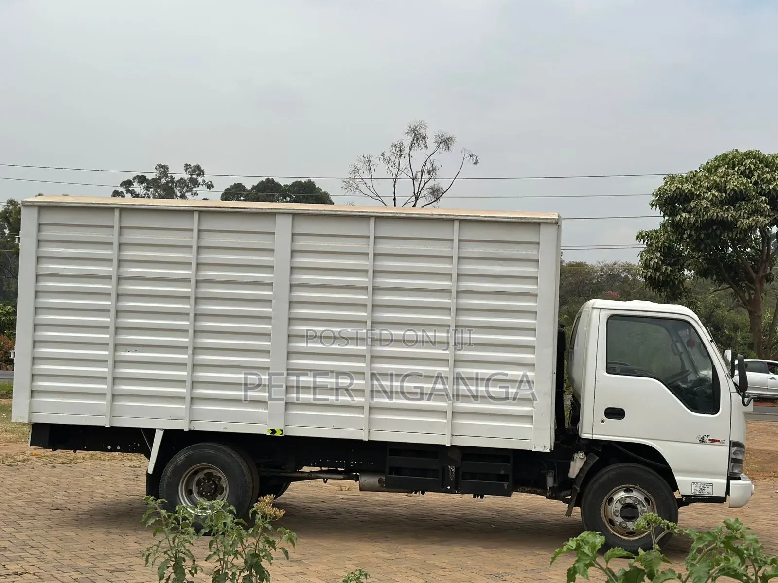 Isuzu NPR 2018 Model