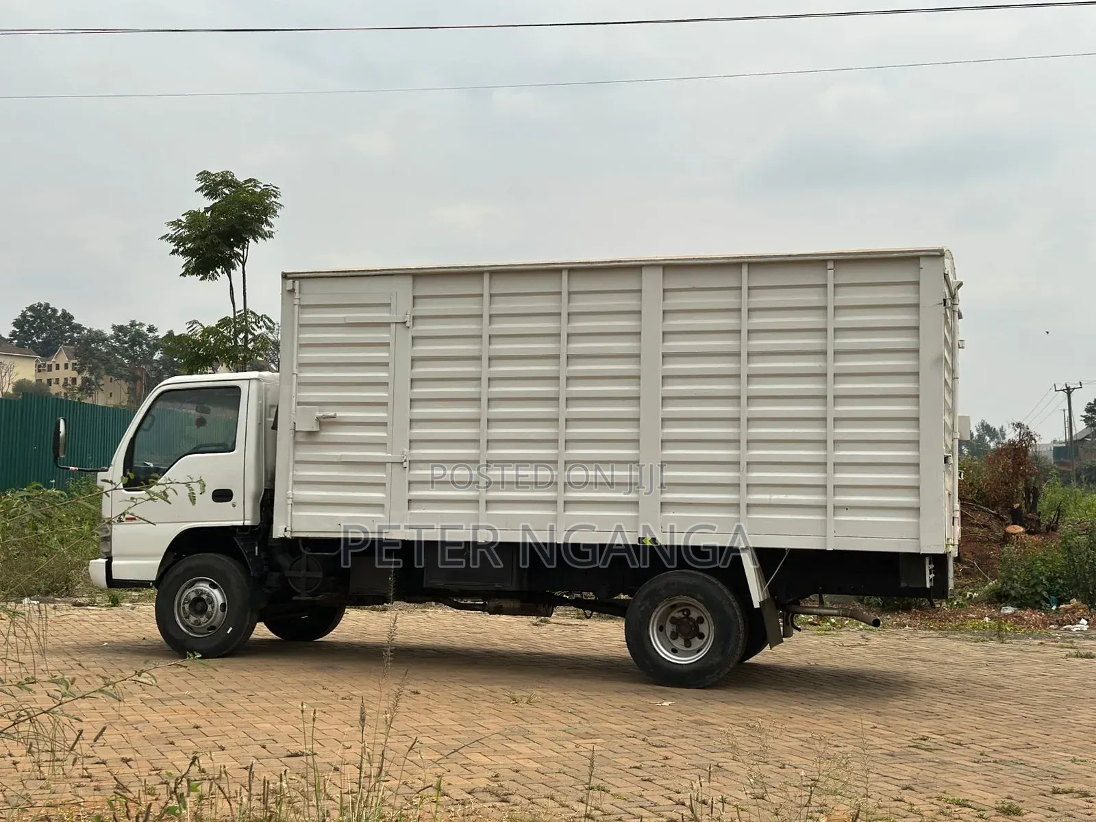 Isuzu NPR 2018 Model