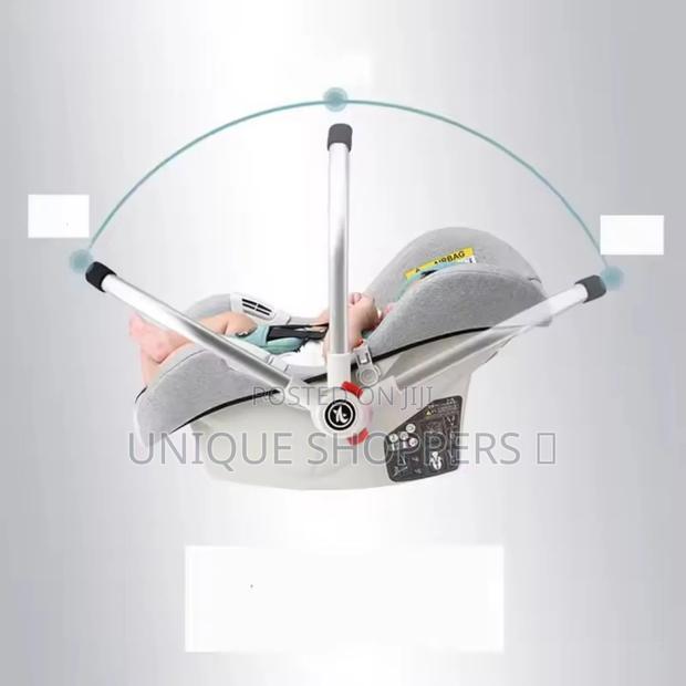 Portable Car Seat --lightweight And Travel-friendly Design