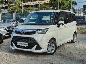Toyota Tank 1.0 FWD 2019 Pearl