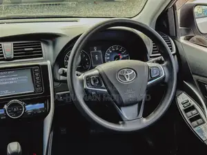 Toyota Allion 2018 Silver
