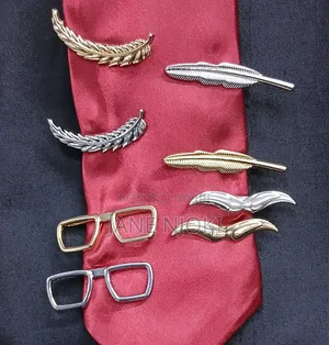 Pin Ties Holder