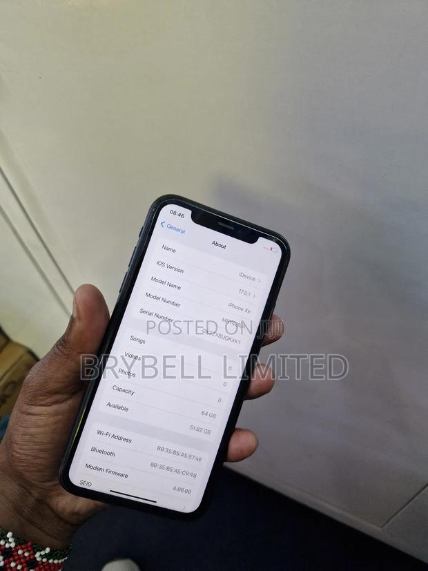 Apple iPhone XR 64 GB Black - main view