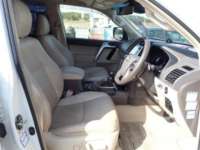 Toyota Land Cruiser Prado 2.8 2020 Pearl