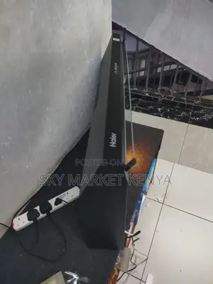 Haier 90cm Under Cabinet Kitchen Hood