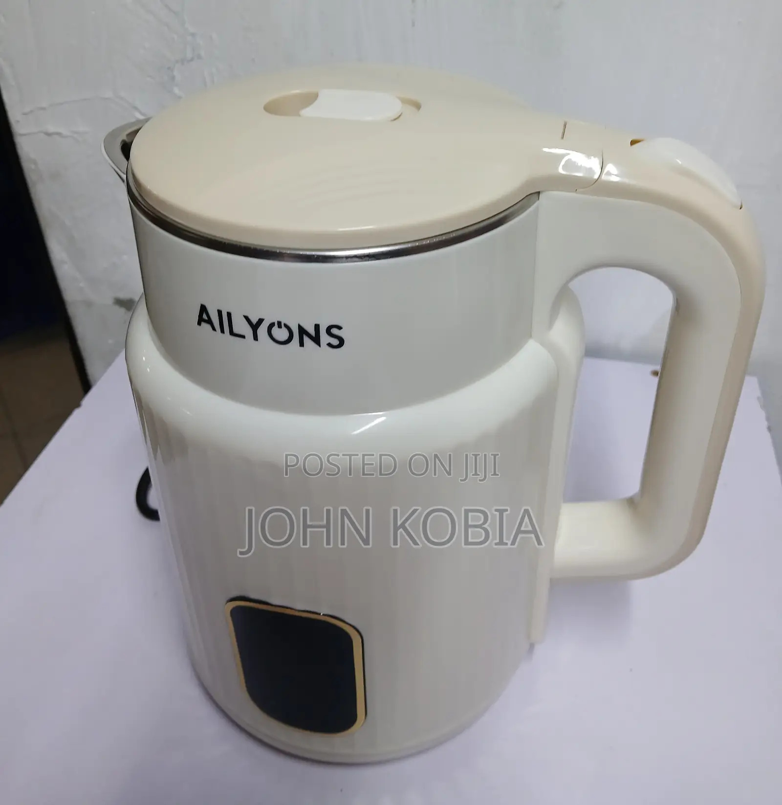 Ailyons 1.8l Electric Cordless Kettle