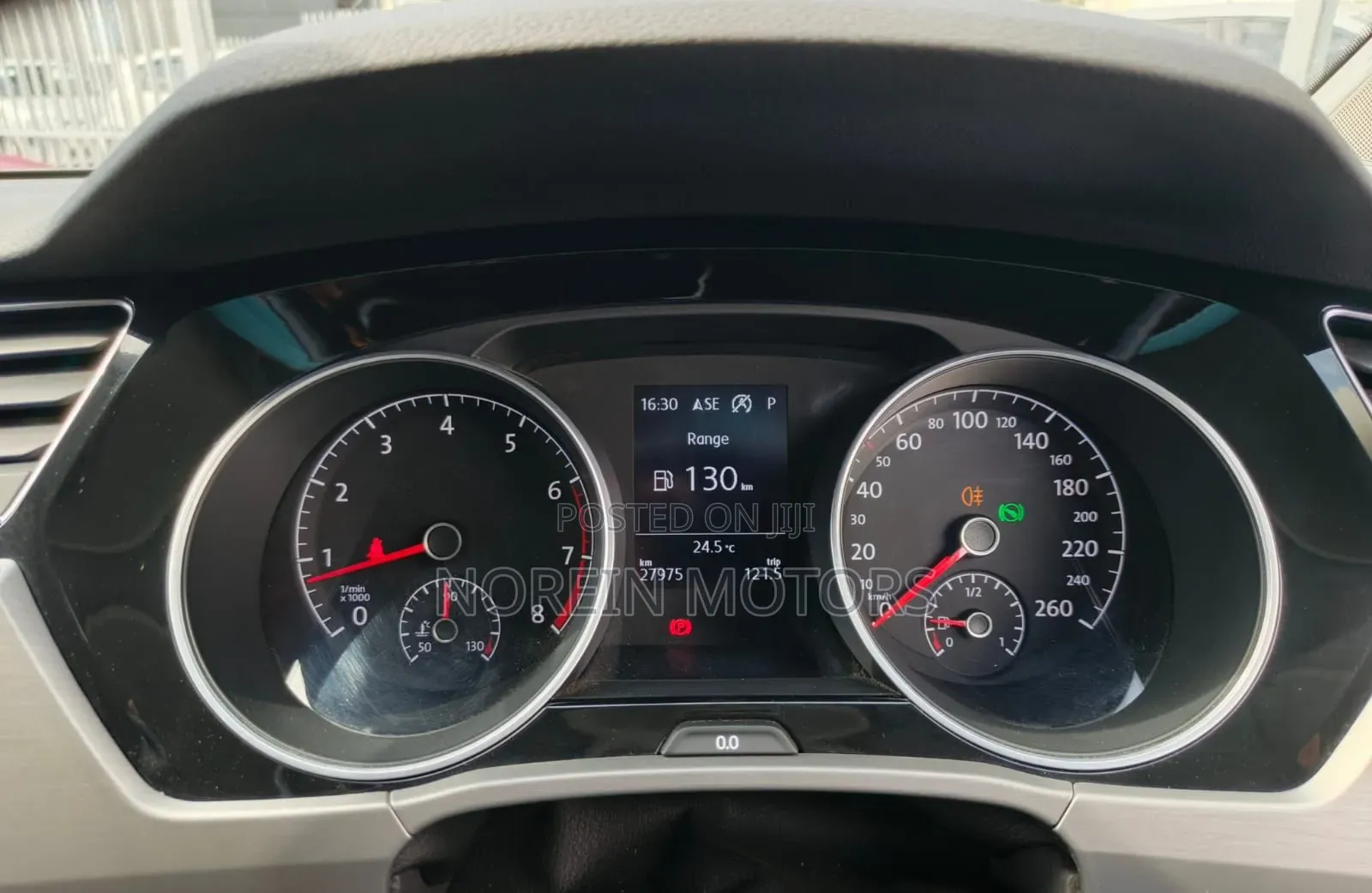 Volkswagen Touran 2019 Off white