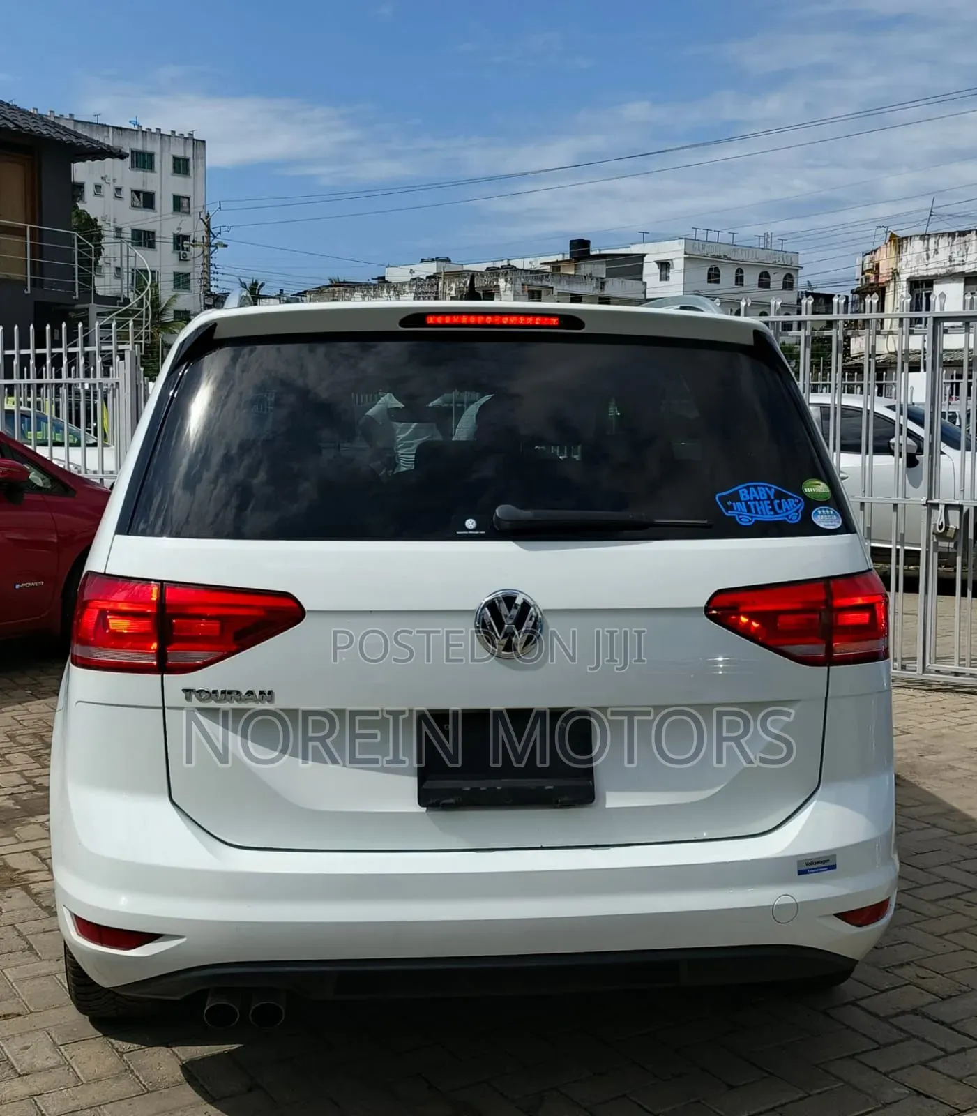 Volkswagen Touran 2019 Off white