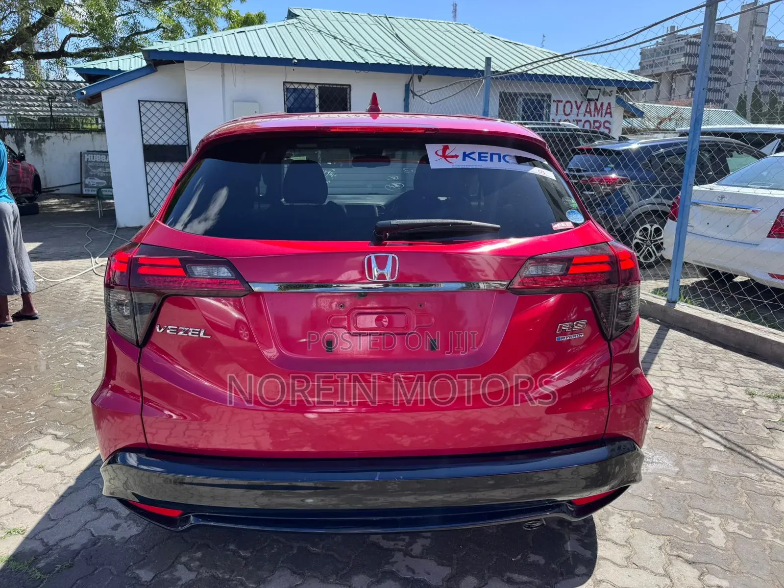Honda Vezel 2020 Red