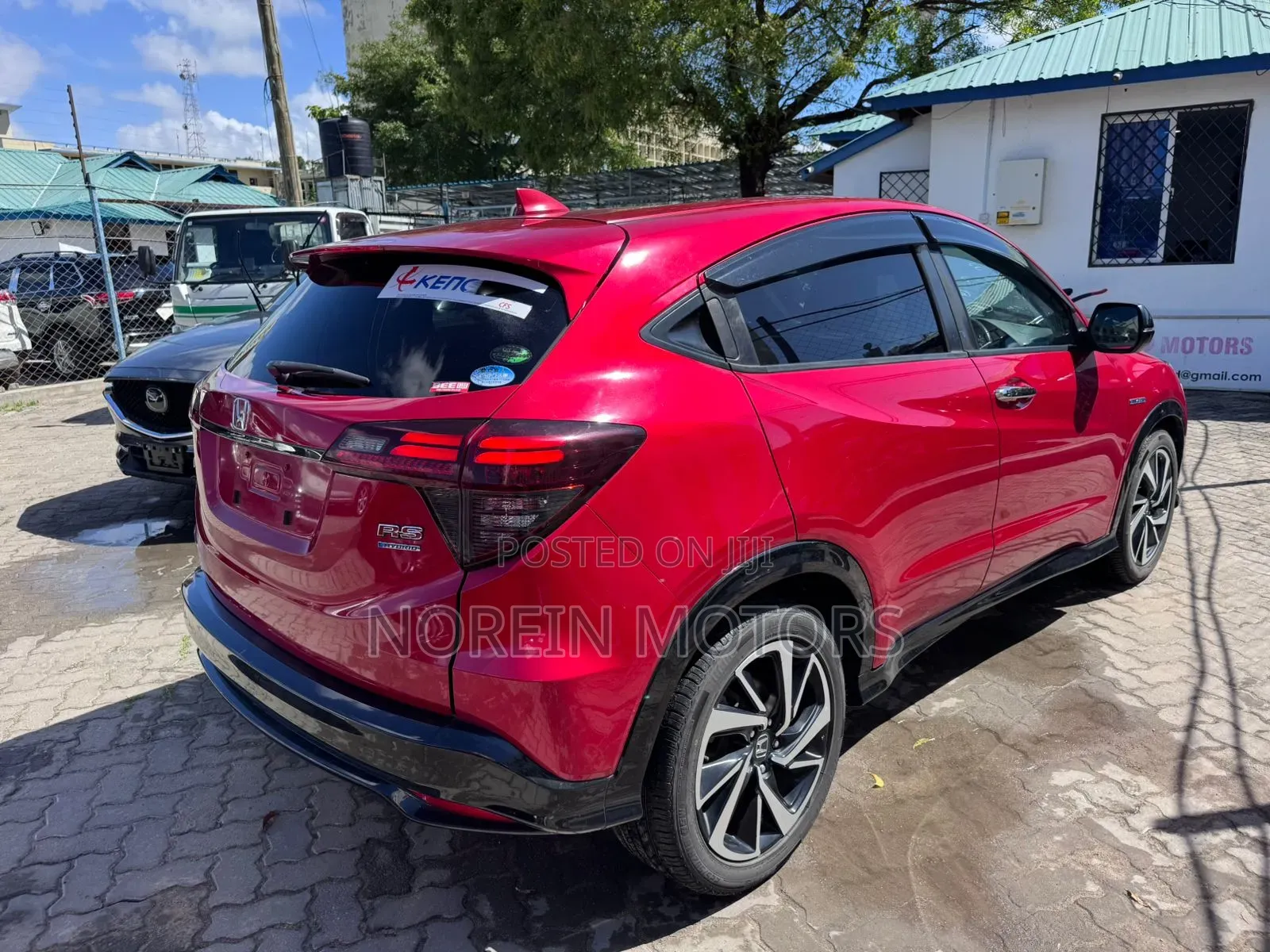 Honda Vezel 2020 Red