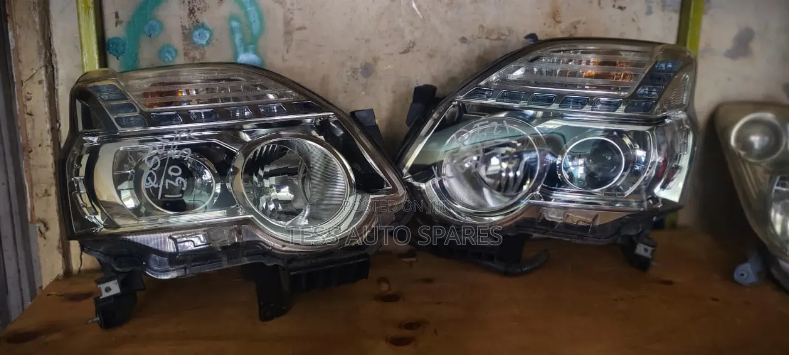 Nissan Extrail 2012 Headlight