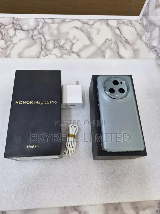 Honor Magic5 Pro 512 GB Green - main view