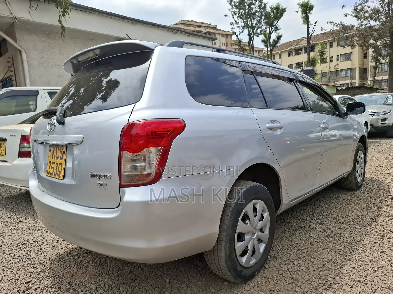 Toyota Corolla Fielder 2011 Silver