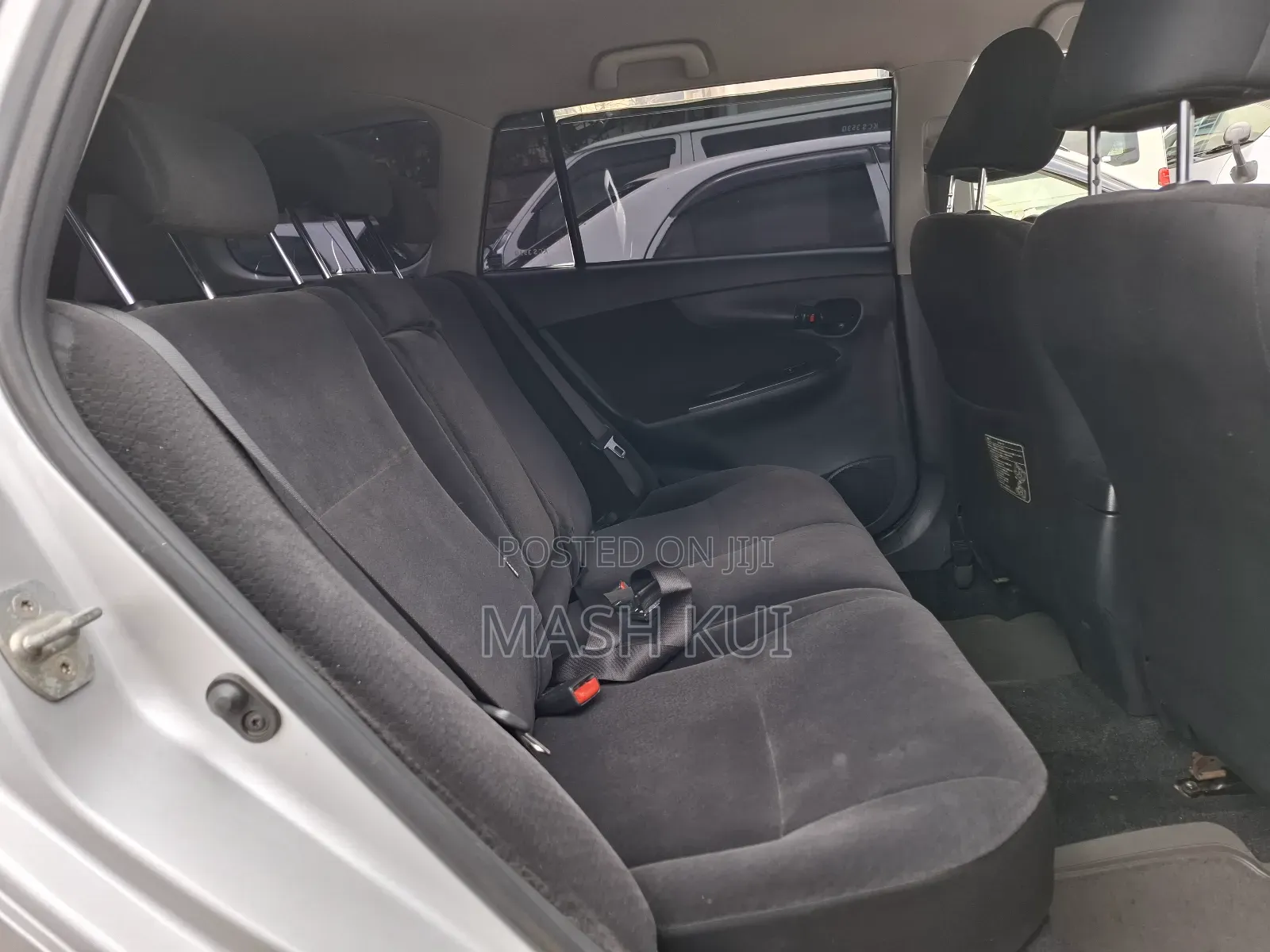Toyota Corolla Fielder 2011 Silver