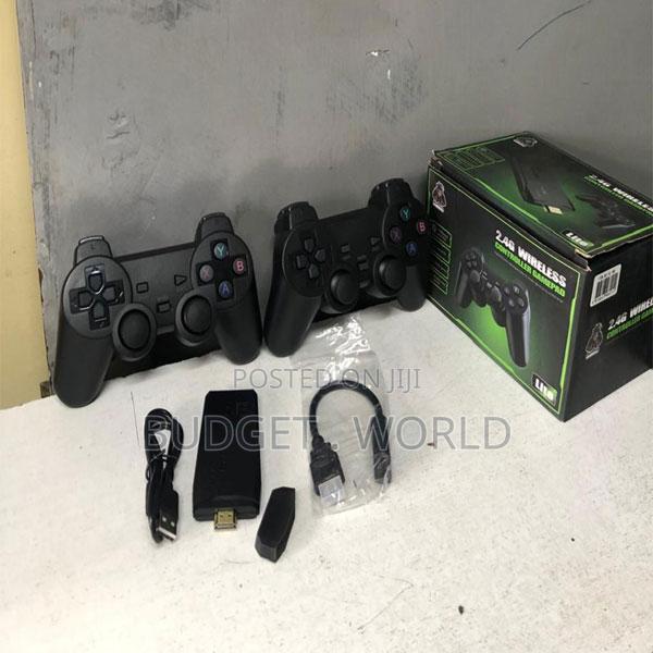 Classic Emulators Game Console With Dual Wireless Controllers - main view