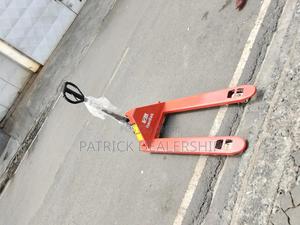 Standard Pallet Jack - thumbnail 2