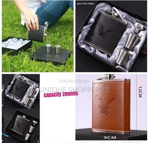 Whisky Bottle 200ml With 2 Tot CupsComes in a Gift Package - thumbnail 2