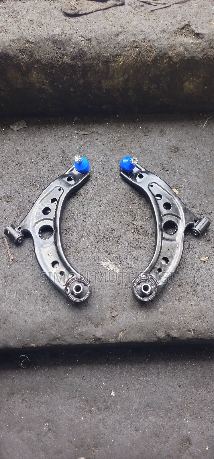 Toyota Passo Arms