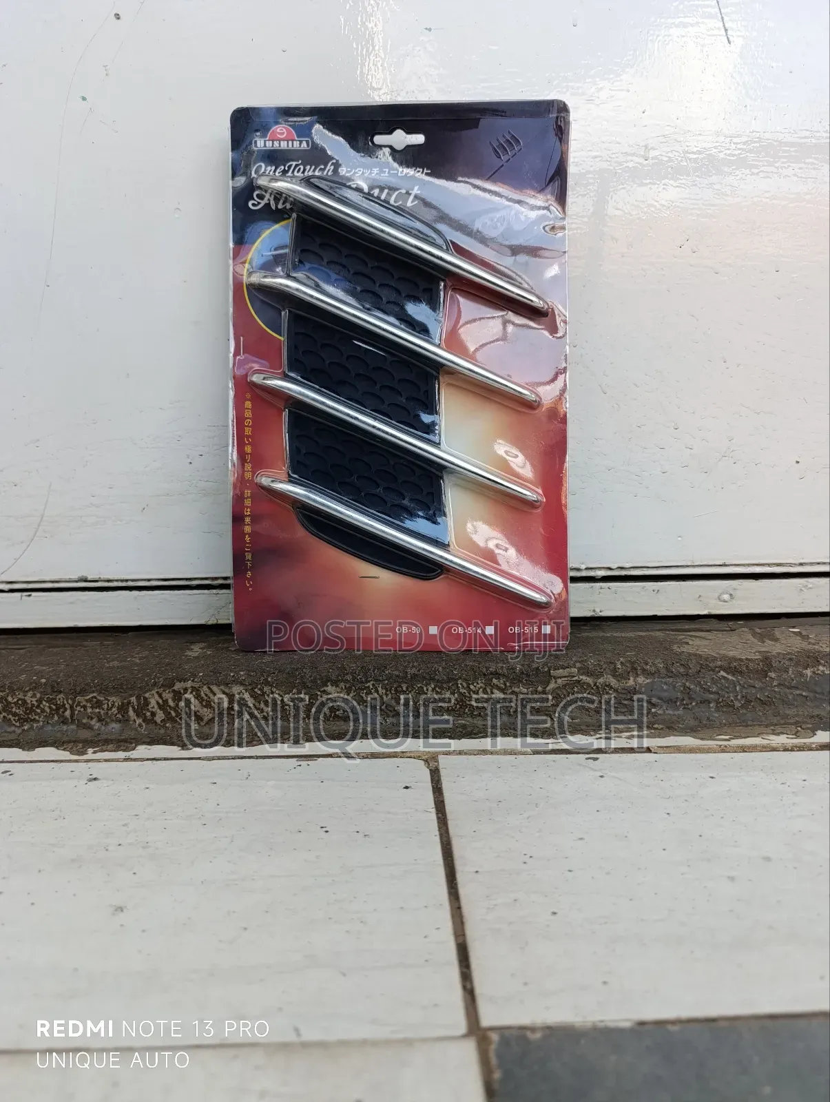 Universal Car Shark Grill Fender Air Vent Decorative Sticker