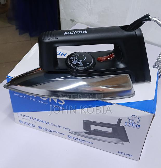 Ailyons Deluxe Dry Iron (Model: Hd199a)