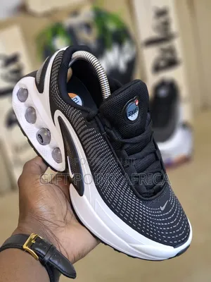 Nike Air Max Dn Sneakers