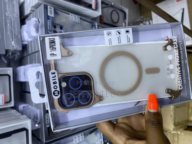 Dissipoy Frameless Magnetic Case for iPhone 16 Pro Max - thumbnail 2