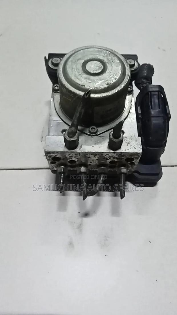 Abs Pump Nissan Serena C26 - thumbnail 2