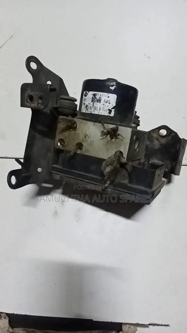 Abs Pump Nissan Navara Yd25 - thumbnail 2