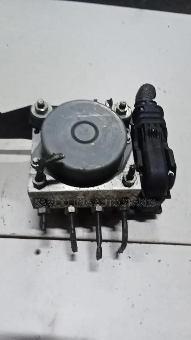 Abs Pump Nissan Latio N17