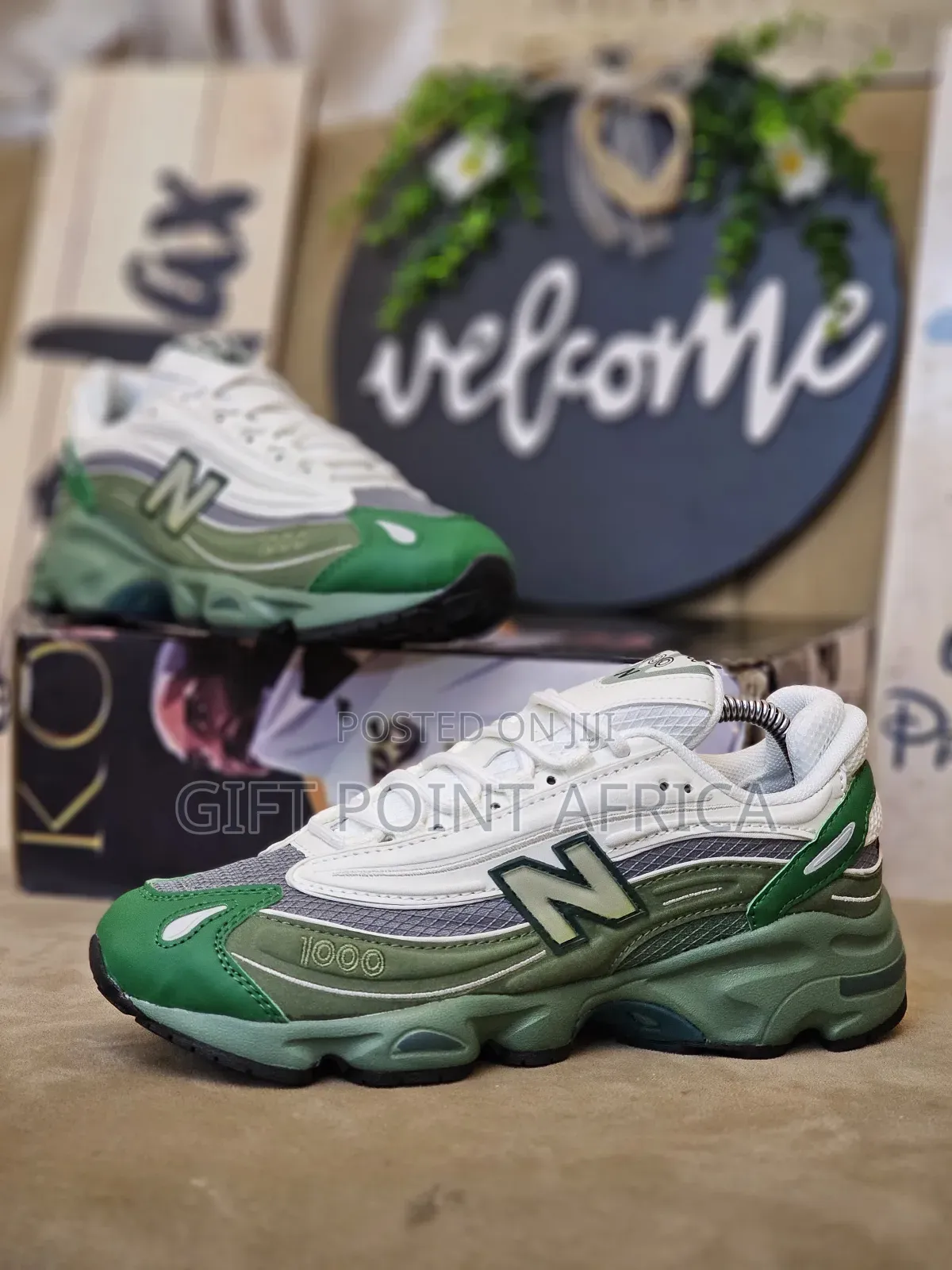 New Balance 1000 Sneakers