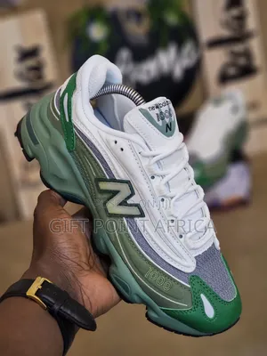 New Balance 1000 Sneakers