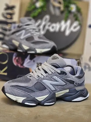 New Balance 9060 Unisex Sneakers