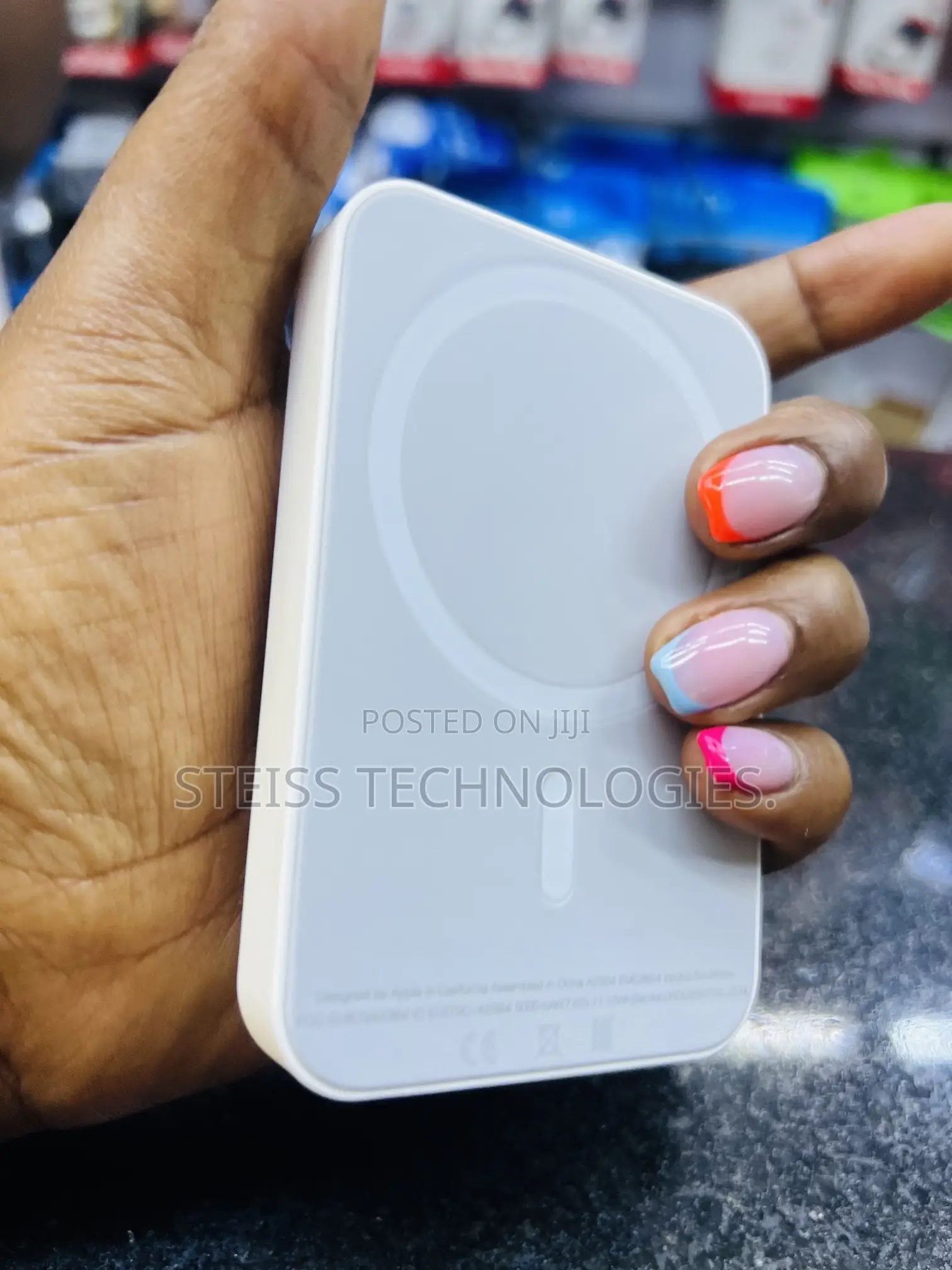 Apple Wireless Magnetic Powerbanks