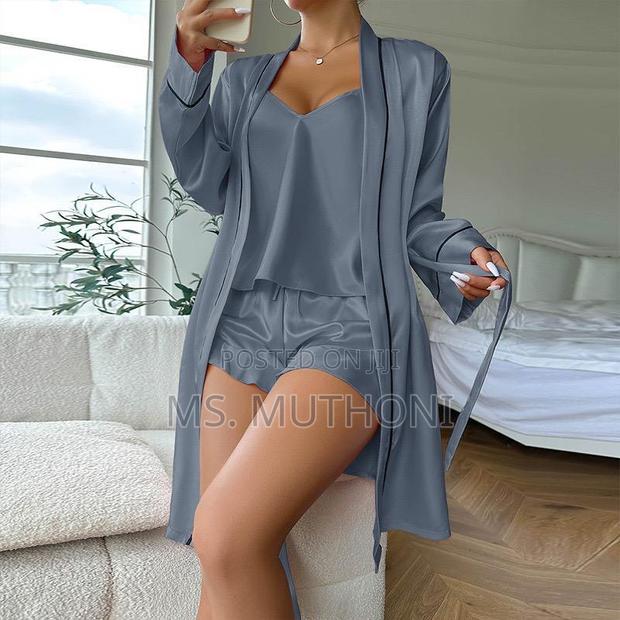 Quality 4pc Qualitty Women’S Satin Pajama Set With Robe, - thumbnail 8