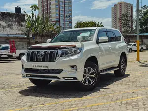 Toyota Land Cruiser Prado 2.7 2018 Pearl