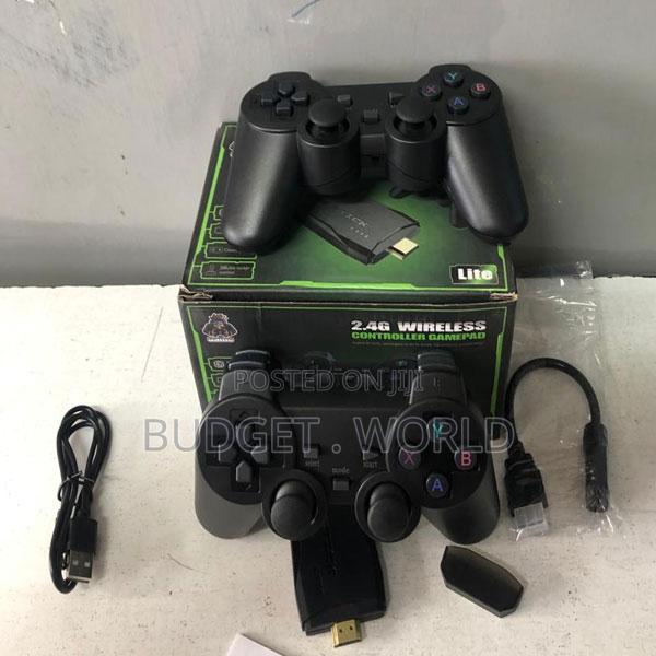 Retro Game Console With Dual 2.4g Wireless Controllers - main view