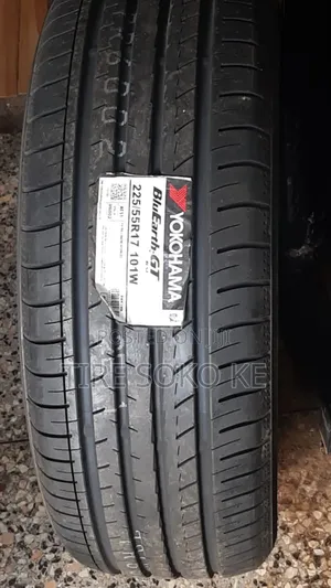 225/55r17 Yokohama Blueearth Gt