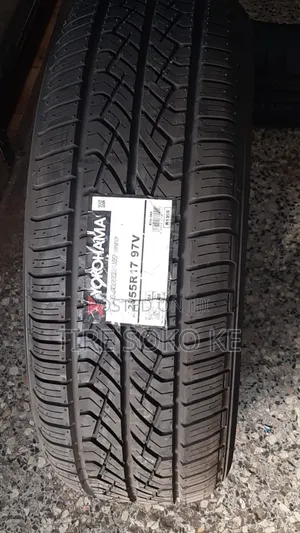 225/55r17 Yokohama Geolander G95