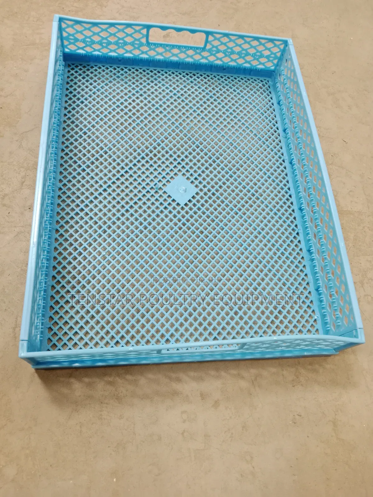 Blue Hatching Basket
