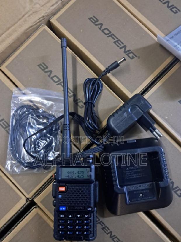 Baofeng Dual Band Uv-82 Walkie Talkie for Security/Communication Use. - main view